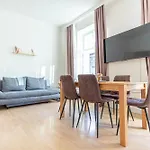 Desirable 2Br - Bookable For Longstays In Lockdown B