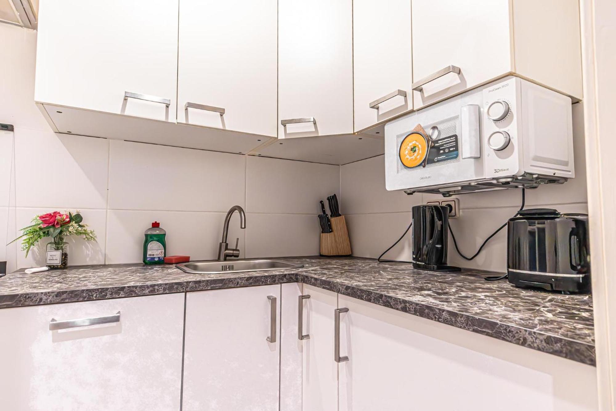 Desirable 2br - Bookable For Longstays In Lockdown B
